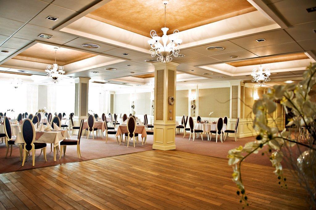 Hotel Prezydencki 3-Star Rzeszow Exterior photo