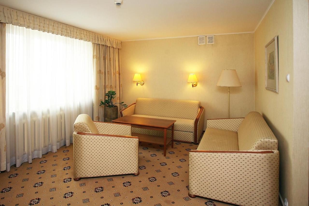Hotel Prezydencki 3-Star Rzeszow Exterior photo